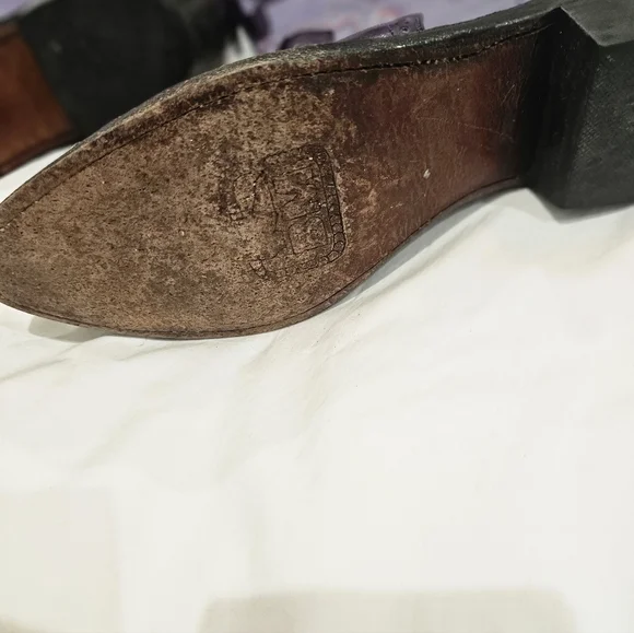 Elegant Purple Heeled Boots - Picture 7 of 7